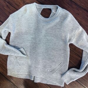 Hippie Rose Women’s Knit Open Back Gray Sweater size medium